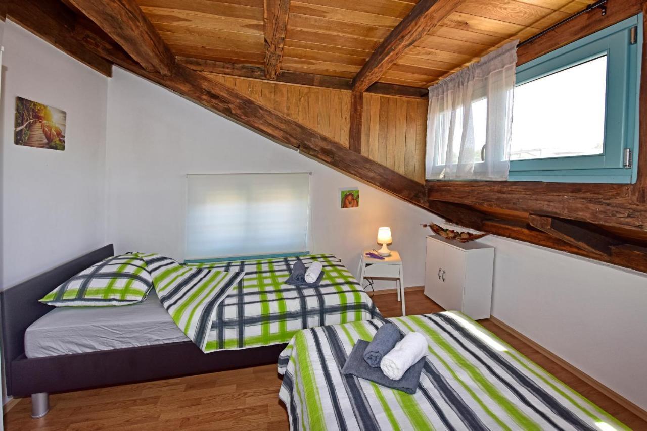 Alavanda Porec - App S Bazenom ภายนอก รูปภาพ